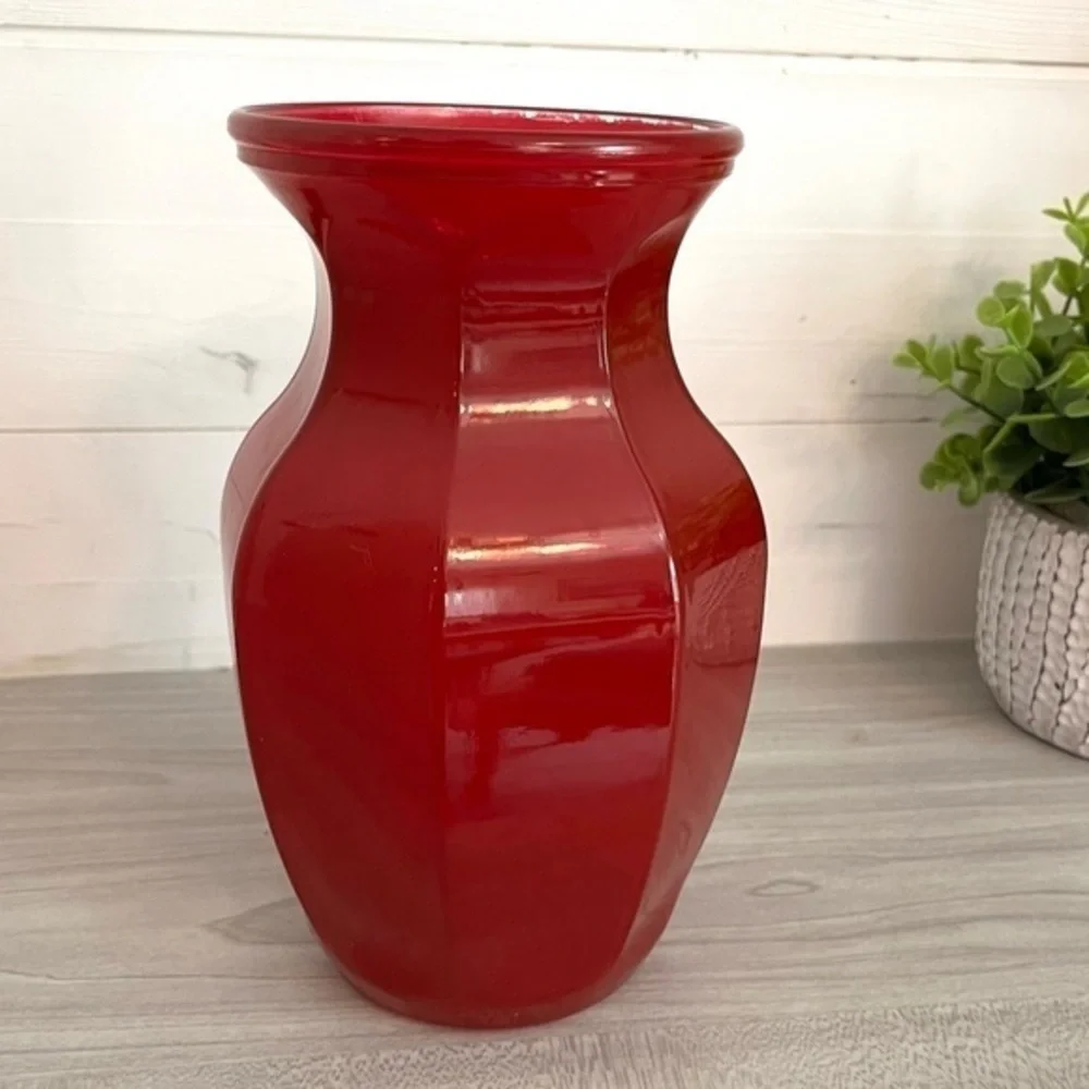 Vintage Garcia Glass Group GGG 2999 Octagon Shaped Red Vase Octagon 8" Flute - Picture 4 of 14